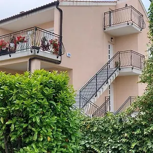  Apartment Tomislav Kroatien